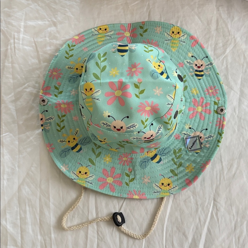 Enodtter Girl’s Bee & Flowers  Bucket Hat NIP - Picture 2 of 11